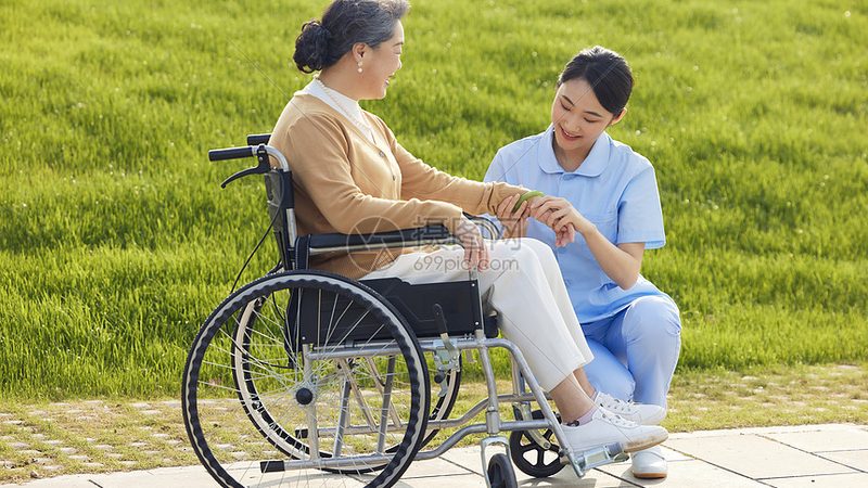 养老护理员报考，别让学历卡住你